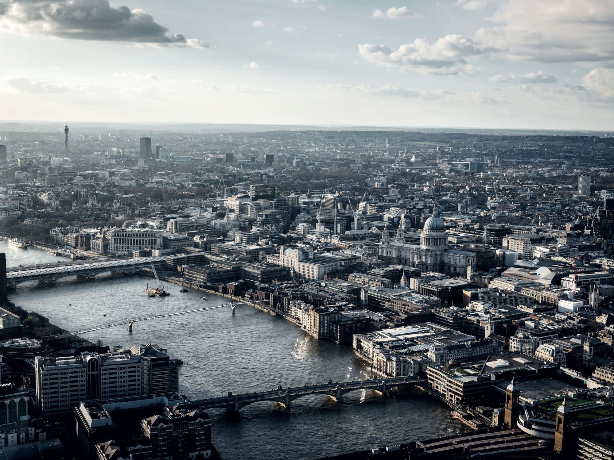 The Thames and the City of London from above